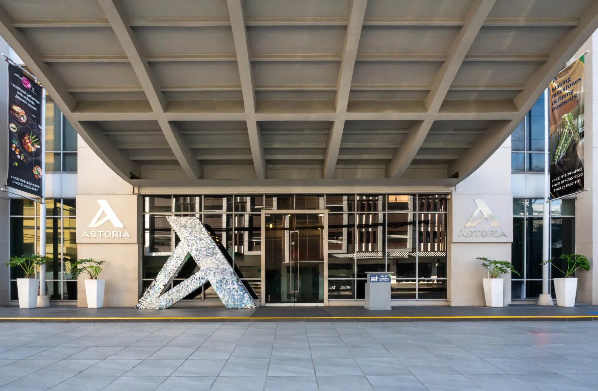 Astoria Plaza